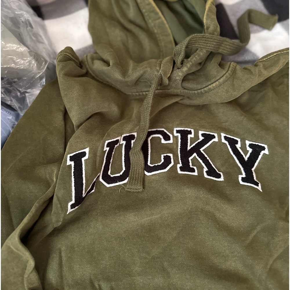 Pullover Lucky Brand hoodie. Men’s medium.